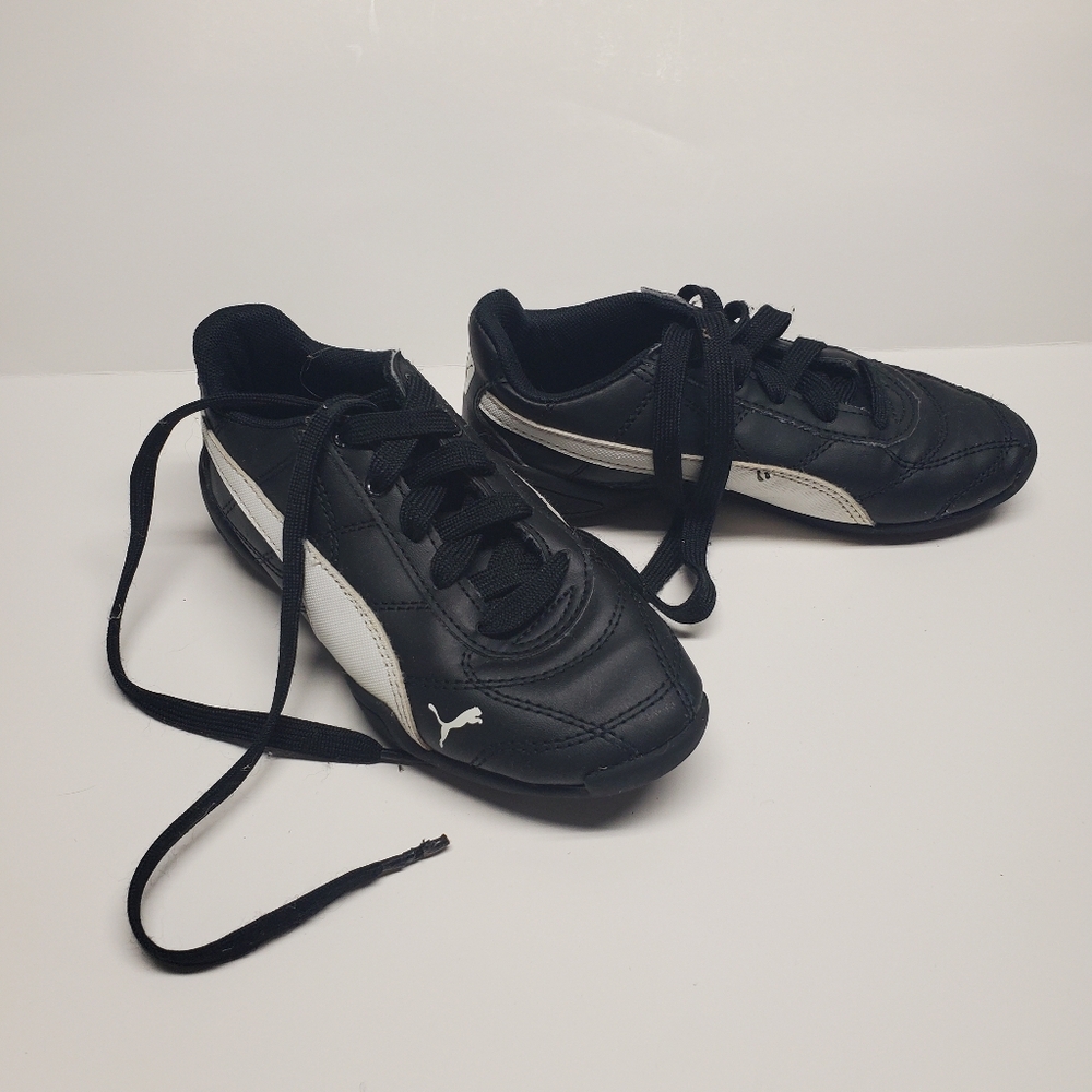 Puma Turf Soccer Shoe Sneaker Size 11 Black & White Preowned